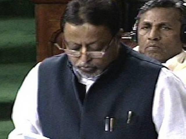 किराये वापसी के साथ फिर आईसीयू पहुंची रेल! किराये वापसी के साथ फिर आईसीयू पहुंची रेल!