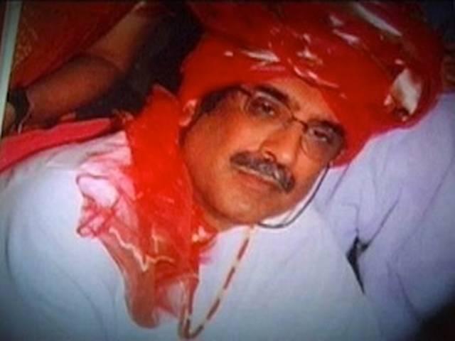 बेनजीर भुट्टो की याद में लाल चादर चढ़ाएंगे जरदारी बेनजीर भुट्टो की याद में लाल चादर चढ़ाएंगे जरदारी