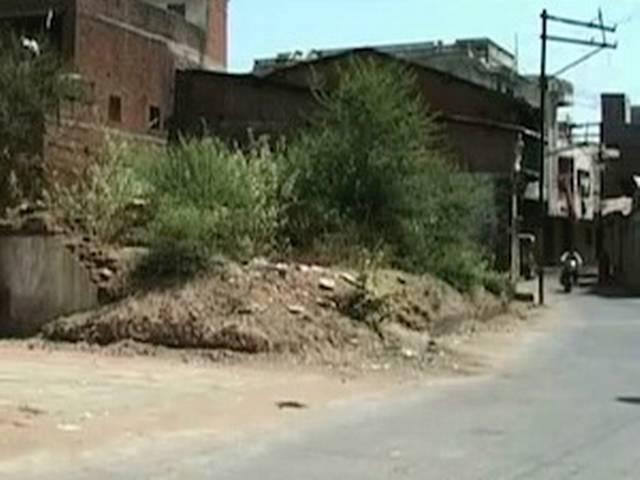 गुजरात: ओड गांव के दंगा मामले में 23 दोषी, 23 बरी गुजरात: ओड गांव के दंगा मामले में 23 दोषी, 23 बरी