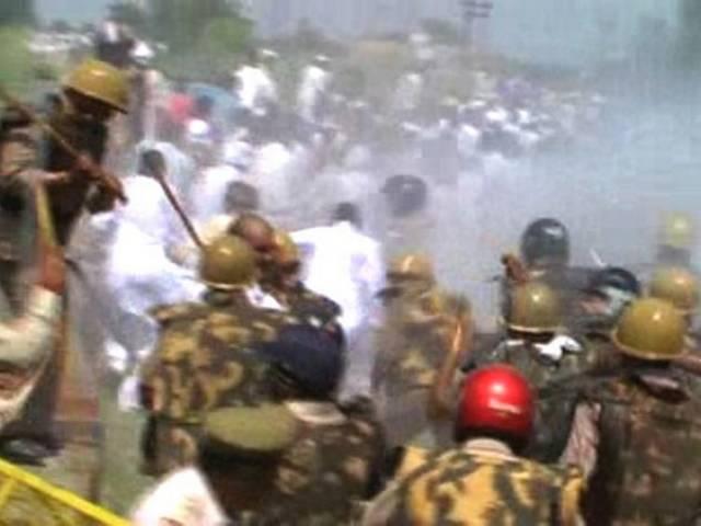 बंगले के लिए पिता की आई 'याद', समर्थकों का इसे चौधरी चरण सिंह स्मृति भवन बनाने की मांग RLD protest Ajit Singh bungalow eviction order