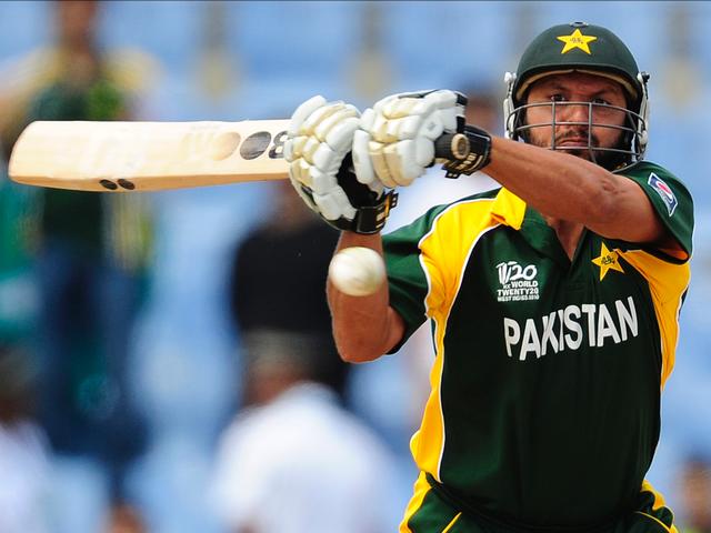 फिटनेस बरकरार नहीं रखने पर अफरीदी पर पीसीबी ने जुर्माना लगाया pcb