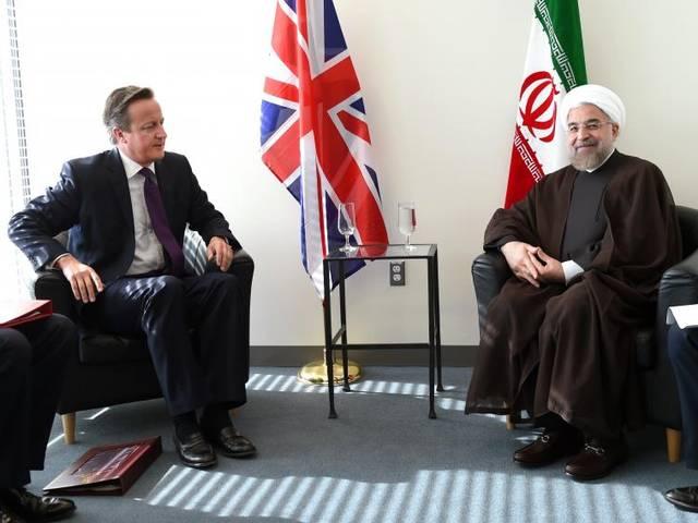 कैमरन और रूहानी ने ऐतिहासिक वार्ता में 'आईएस' पर की चर्चा Cameron, Rouhani Meet In Historic Reunion Between Britain, Iran During UN Debates