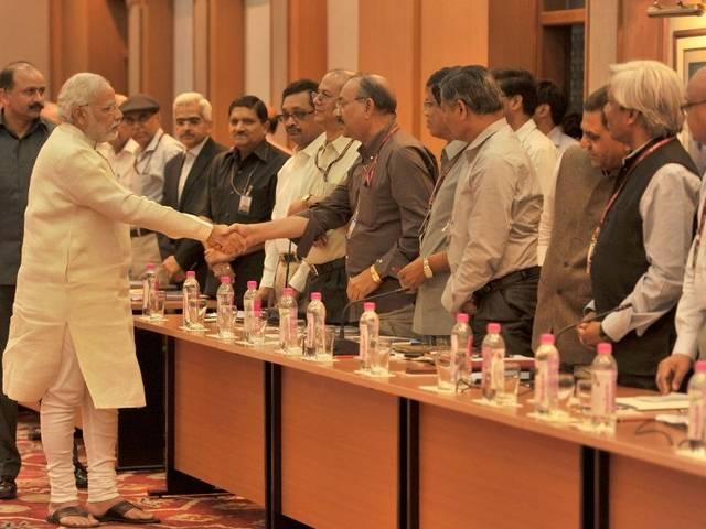 2 अक्टूबर को नहीं होगी छुट्टी, सरकारी कर्मचारी लेंगे स्वच्छता की शपथ 2 October