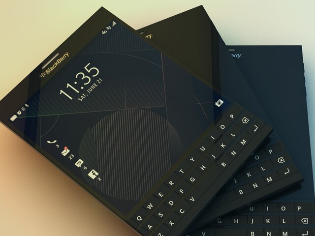 10 अक्तूबर से भारत में आ रहा है ब्लैकबेरी पासपोर्ट ,कीमत 49,990 रुपए blackberry launched passport
