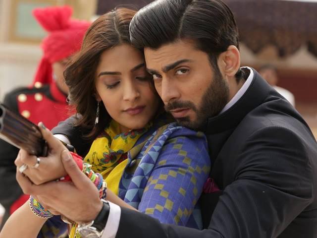 'खूबसूरत' के बाद अब दोबारा साथ काम करेंगे शशांक-रिया ‘Khoobsurat’ director Shashanka Ghosh to work with Rhea Kapoor again