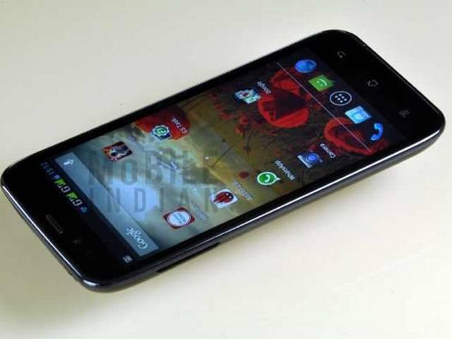 तीन महीने तक फ्री इंटरनेट के साथ कार्बन ने टाइटेनियम S20 किया लॉन्च karbon launched s20
