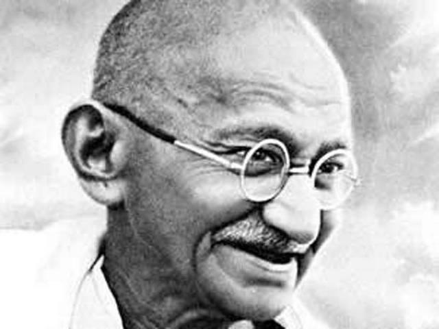 बापू की अफ्रीका से भारत यात्रा के 100 साल पूरे होने पर तैयार किये गये सिक्के mahatma-gandhi-africa-100-years