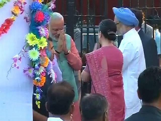 रामलीला मैदान में रावण दहन करने नहीं जाएंगे पीएम, सुभाष मैदान गए मोदी PM Narendra Modi to not join Dussehra celebration on ramlila