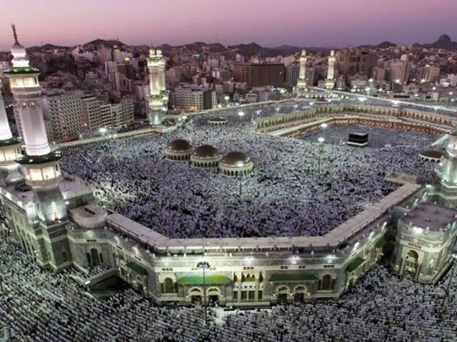 हज में 20 लाख मुस्लिमों ने शैतान को मारे पत्थर hajj-muslim-indian