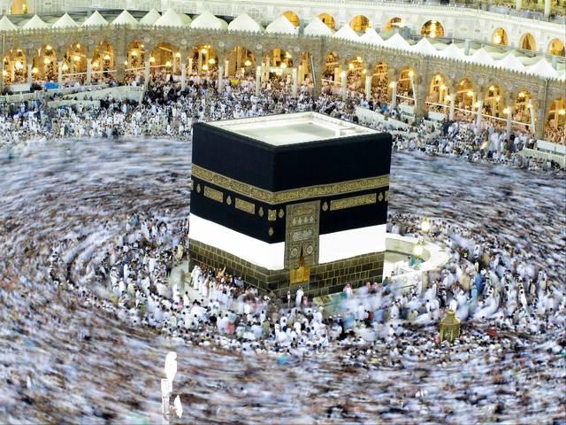 शैतान को कंकड़ मारने के साथ हज सम्पन्न hajj-stone