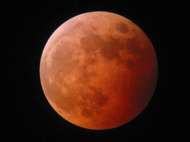 आज चंद्रग्रहण पर सूरज की तरह लाल दिखेगा चंद्रमा Lunar eclipse_sun_earth_India