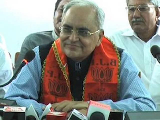 पीएम पद के लिए फर्स्ट क्लास मैटेरियल हैं मोदी: बलबीर पुंज पीएम पद के लिए फर्स्ट क्लास मैटेरियल हैं मोदी: बलबीर पुंज