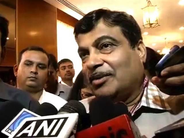 गडकरी की टिप्पणी से चुनाव आयोग ‘नाखुश’ nitin-gadkari-election-commision