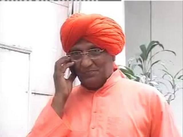 देसी इलाज के नाम पर स्वमूत्र पान कितना जायज़ है? देसी इलाज के नाम पर स्वमूत्र पान कितना जायज़ है?