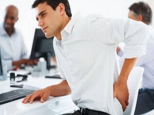 गंभीर होने तक पीठ दर्द को नजरंदाज करते हैं भारतीय Indian avoid backpain till it become seroius