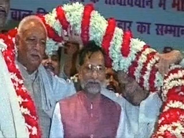 यूपी के शिक्षा मंत्री ने की बच्चों की पिटाई की वकालत यूपी के शिक्षा मंत्री ने की बच्चों की पिटाई की वकालत