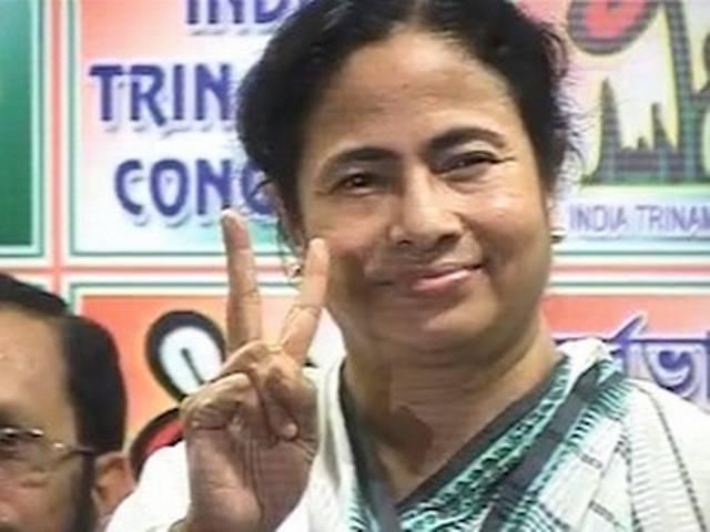 बंगाल में अकेले ही चुनाव लड़ेगी तृणमूल: ममता बंगाल में अकेले ही चुनाव लड़ेगी तृणमूल: ममता