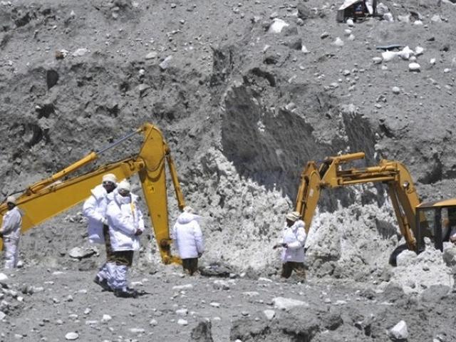 सियाचिन में 21 वर्ष बाद मिला सैनिक का शव siachen_border_pakistan_India