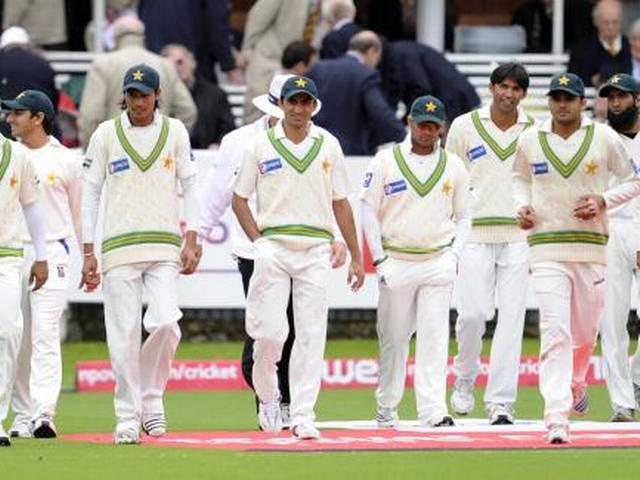 पाकिस्तान ने आस्ट्रेलिया के खिलाफ श्रृंखला के लिए टेस्ट टीम घोषित की pakistan-cricket-team-australlia