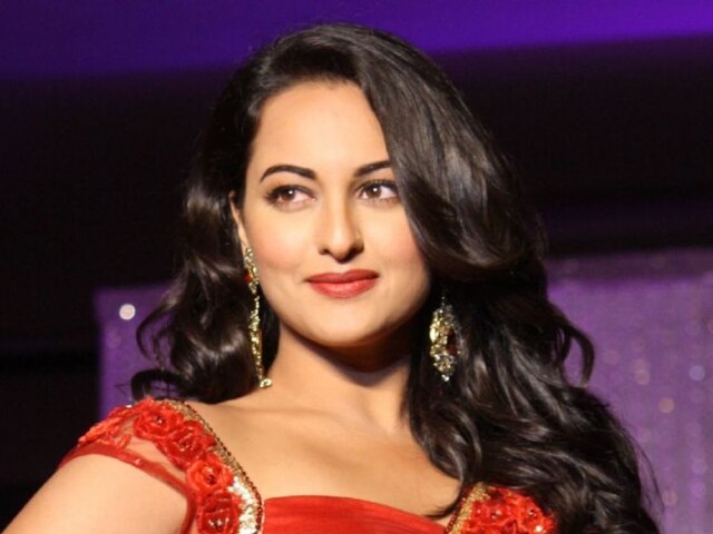 'लिंगा' में काम करके खुश हैं सोनाक्षी linga-sonakshi-sinha-bollywood