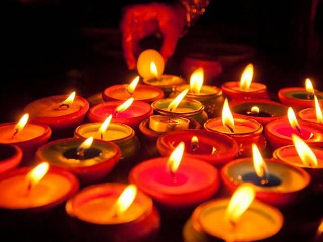 पूरे देश में आज दीपावली पर्व की रौनक Diwali_Narendra Modi_