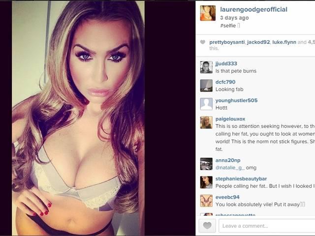 लॉरेन की अब तक की सबसे उत्तेजक सेल्फी Lauren Goodger_semi nude selfie