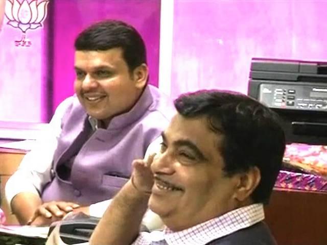 सीएम बनने के सवाल पर गडकरी ने कहा फडणवीस से स्पर्धा नहीं maharashtra