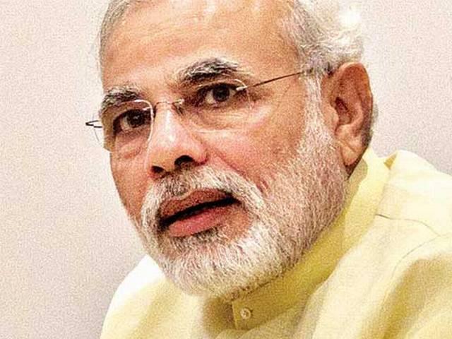 मोदी ने बाढ़ पीड़ितों के लिए 745 करोड़ रूपये के पैकेज की घोषणा की modi_jammu kashmir flood_omar