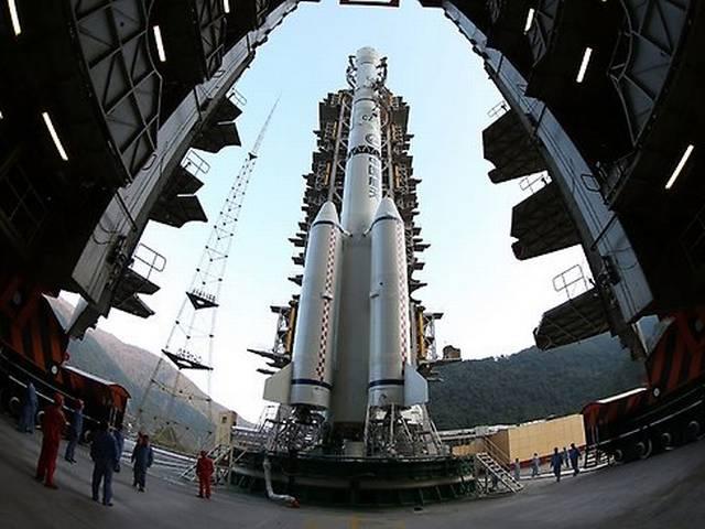 चंद्रमा की कक्षा में चीन ने प्रक्षेपित किया अंतरिक्ष यान china launches its space ship for the orbit of moon
