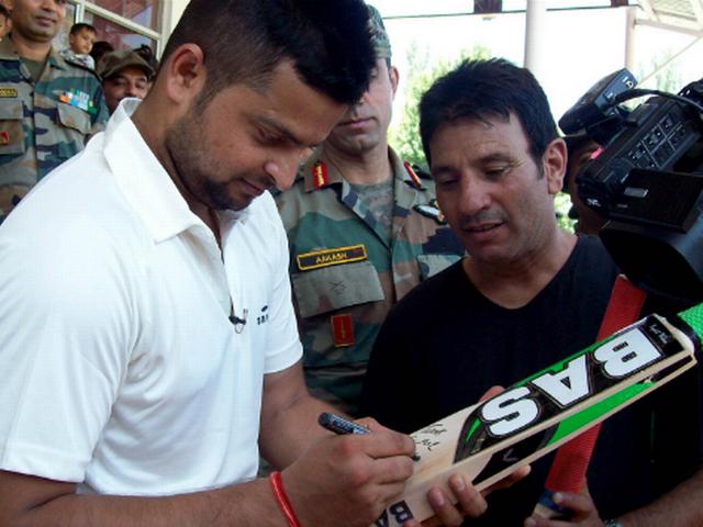 ‘वंडर ब्वाय’ का एक और धमाकाः लगाया दूसरा दोहरा शतक, रैना ने तोहफे में दिया बल्ला aditya garhwal