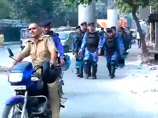 त्रिलोकपुरी में स्थिति तनावपूर्ण लेकिन नियंत्रण में east delhi