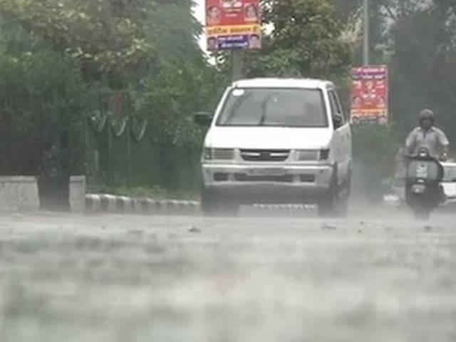'जलभराव से निबटने को कमेटी बनाए दिल्ली सरकार' ‘जलभराव से निबटने को कमेटी बनाए दिल्ली सरकार’