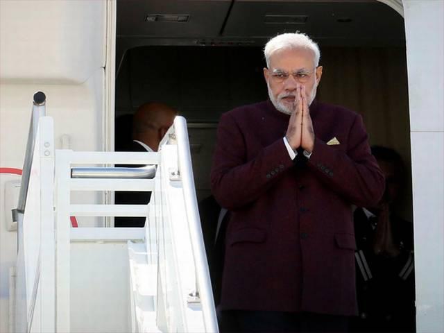 मोदी ने हिलेरी क्लिंटन को जन्मदिन पर बधाई दी modi greets hillary clinton on her birth day