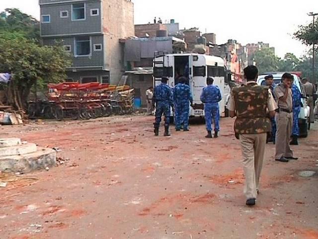 त्रिलोकपुरी हिंसा: पुलिस पांच बदमाशों की तलाश में जुटी trilokpuri violence: police searching for five culprits