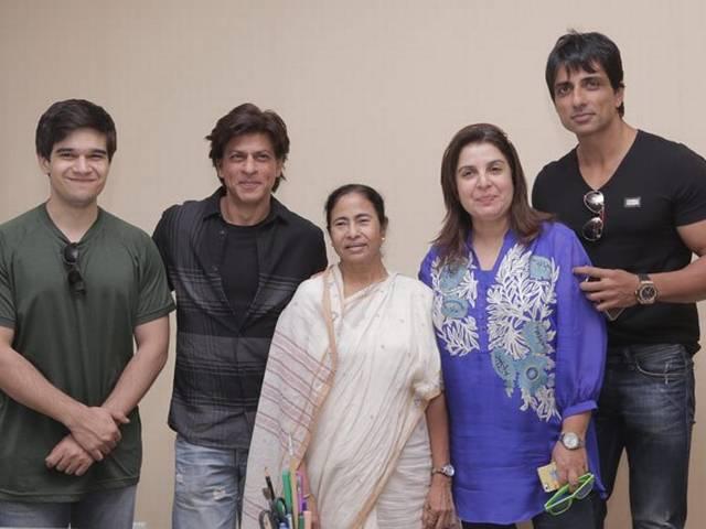 शाहरुख ने ममता बनर्जी से मुलाकात की Shahrukh Khan_Mamta Banerjee_Kolkata_