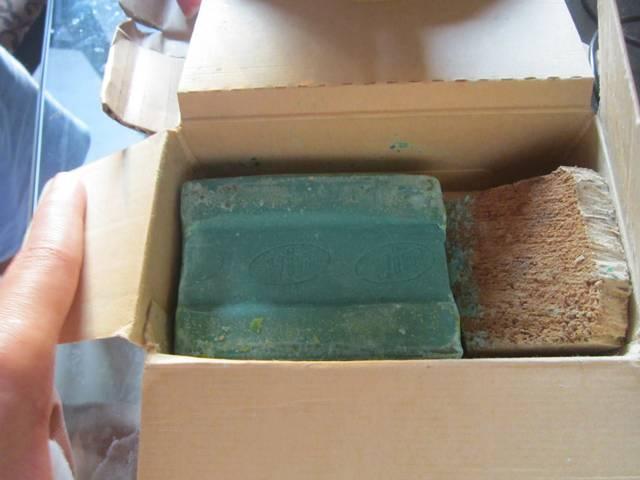 Flipkart पर ऑर्डर किया सैमसंग गैलेक्सी नोट 3, पैकेट से निकला पत्थर Customer orders a Samsung Galaxy Note 3 and gets a piece of rock instead