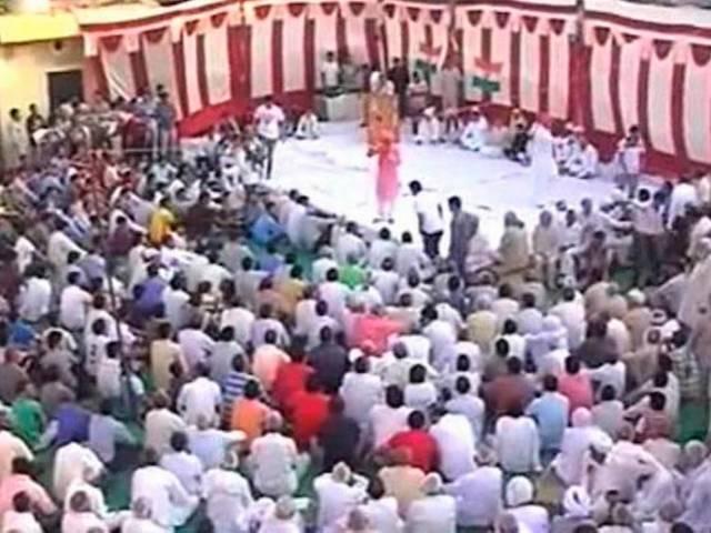 मुहर्रम से पहले दिल्ली के बवाना में तनाव, बीजेपी पर दहशत फैलाने का आरोप bawana_panchayat_muharram