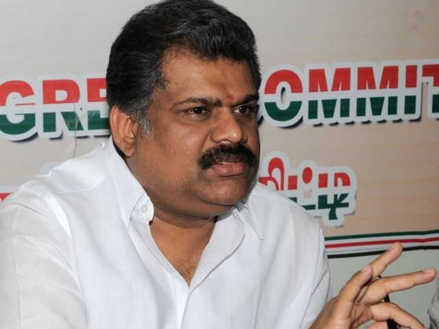 तमिलनाडु कांग्रेस में बग़ावत, पूर्व मंत्री जी के वासन ने छोड़ी पार्टी GK Vasan rebels, splits Congress in Tamil Nadu