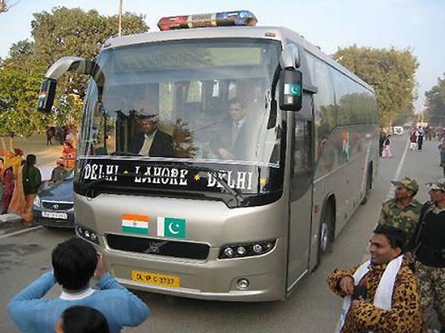 जारी रहेगी दिल्ली-लाहौर बस सेवा delhi-lahore-bus