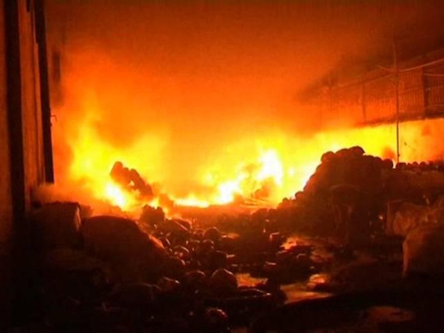 एमपी: ग्वालियर में 2 गोदामों में आग, लाखों का नुकसान mp_gwalior_blast
