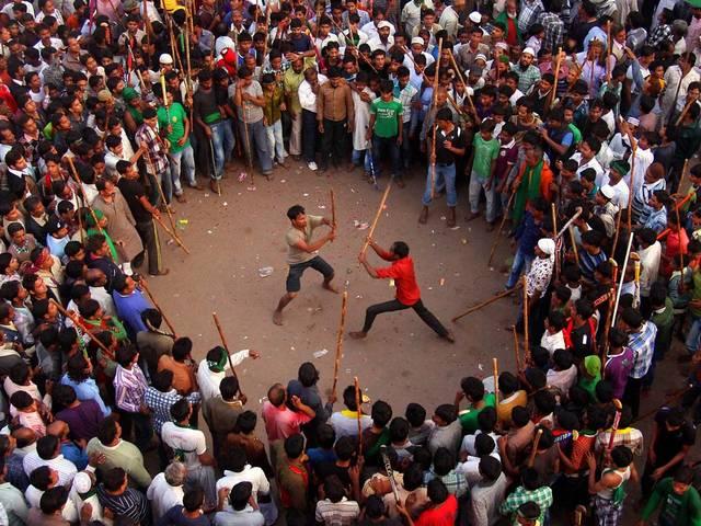 देशभर में मुहर्रम, उत्तर प्रदेश में झड़प में सात घायल 7 injured in muharram