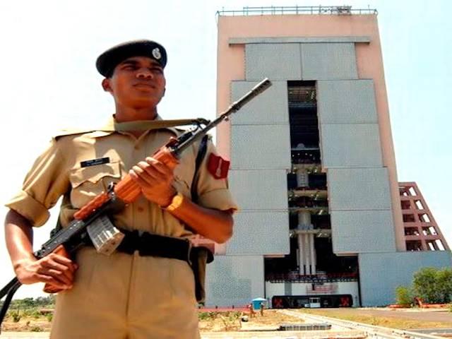 ऑन ड्यूटी जेब में सिर्फ 20 रुपए ही रख सकेंगे CISF जवान CISF cops now carry only 20 rupee on duty