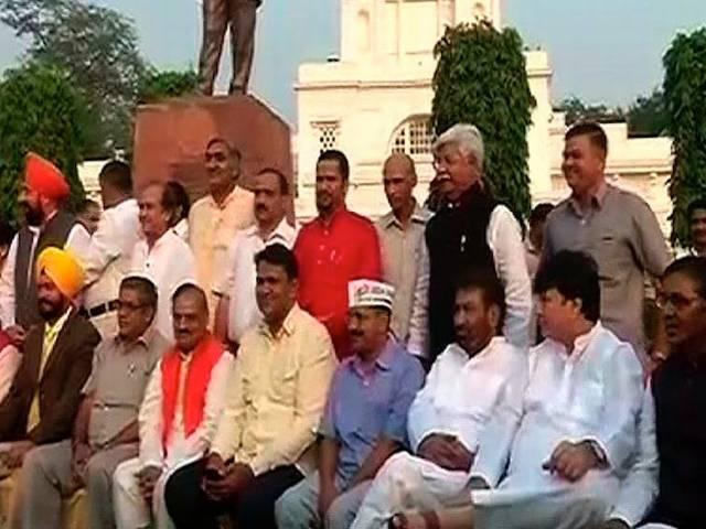 जब केजरीवाल और बिन्नी दिखे साथ-साथ arvind kejriwal