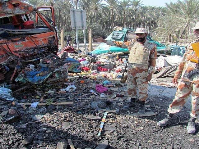 पाकिस्तान में बस दुर्घटना में 58 लोगों की मौत pakistan