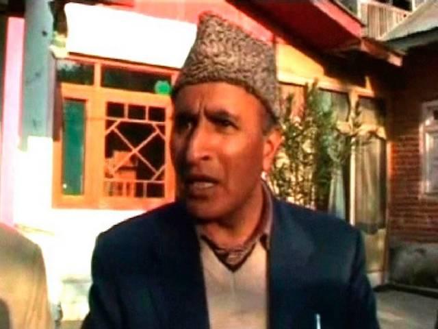 J&K: कांग्रेस के इस उम्मीदवार के लिए बेटियां हैं लाइबलिटी J&K: Congress leader Yusuf Bhat’s shameful comments, says girls are a liability on parents