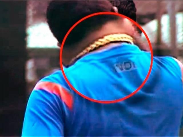 क्रिकेटर प्रवीण कुमार की सोने की चेन ड्रेसिंग रूम से चोरी pravin_kumar_chain_theft