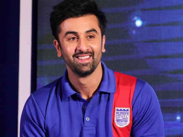 उम्मीद है फिल्म इंडस्ट्री में लैंगिक भेदभाव खत्म होगा: रणबीर ranbir_on_lady_makeup_artists
