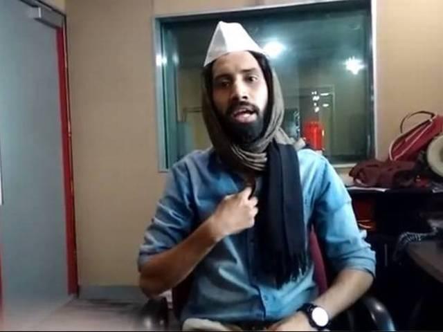 MUST WATCH: वीडियो में फिर उड़ा केजरीवाल का मजाक kejriwal_trolled