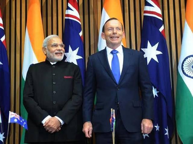 मोदी के कहने पर एबॉट ने भारत से शीघ्र यूरेनियम आपूर्ति समझौते का संकेत दिया Canberra: PM Modi held talks with Australian PM Tony Abbott, Abbott says If all goes well Australia will export uranium to India under suitable safeguards