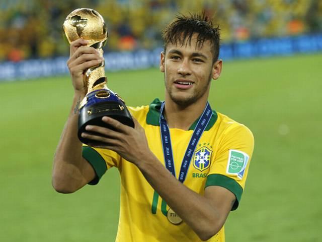 'मेसी को पीछे छोड़ने की राह पर हैं नेमार' neymar